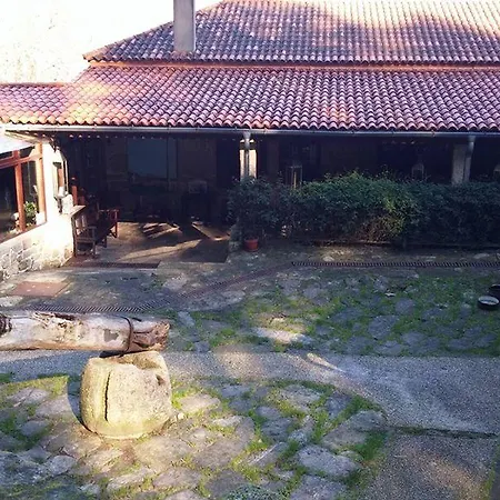 Pazo Larache 산타크리스티나데코브레스