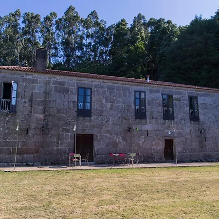 Pazo Larache * 산타크리스티나데코브레스