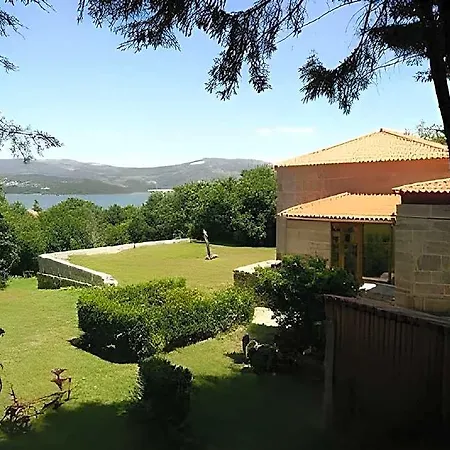 Casa rural Pazo Larache *