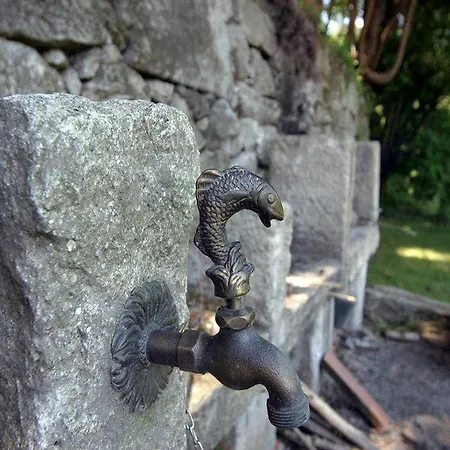 Pazo Larache 산타크리스티나데코브레스